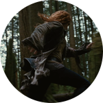 victoria running from wolf pack