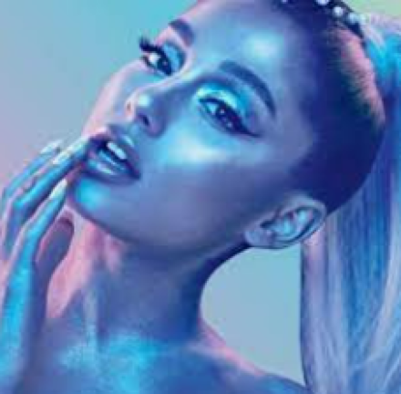 Cloud Perfume - Ariana Grande screenshot