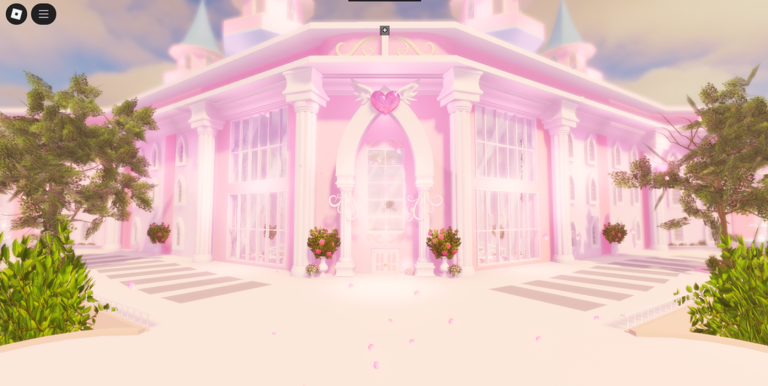 Royale🏰High 3 Legacy: The Campus screenshot
