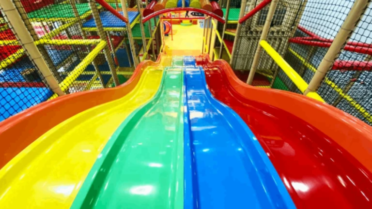 🌈Rainbow Fun Playground World Indoor playground  screenshot